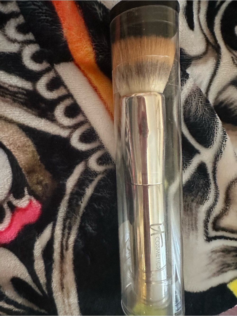 IT Cosmetics Heavenly Luxe Plush Paddle Foundation Brush